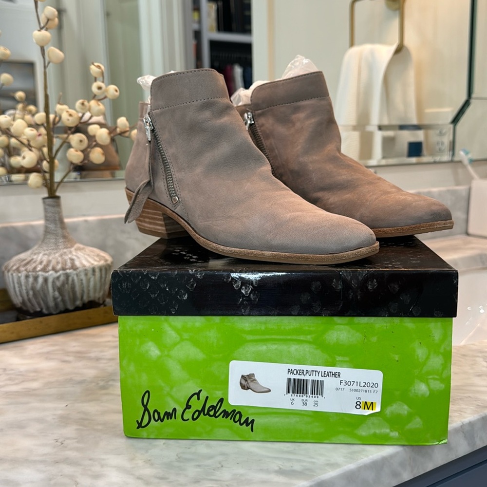 Sam Edelman size 8 woman’s ankle boots